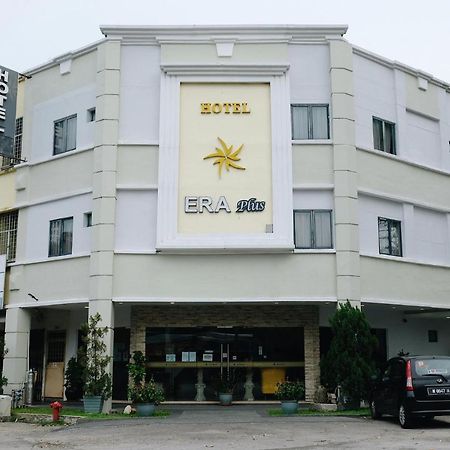 Era Plus Hotel Seri Kembangan Kültér fotó