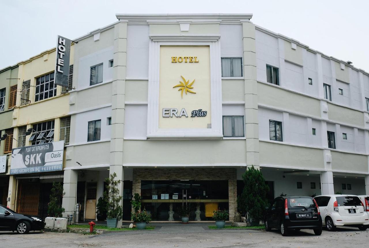 Era Plus Hotel Seri Kembangan Kültér fotó