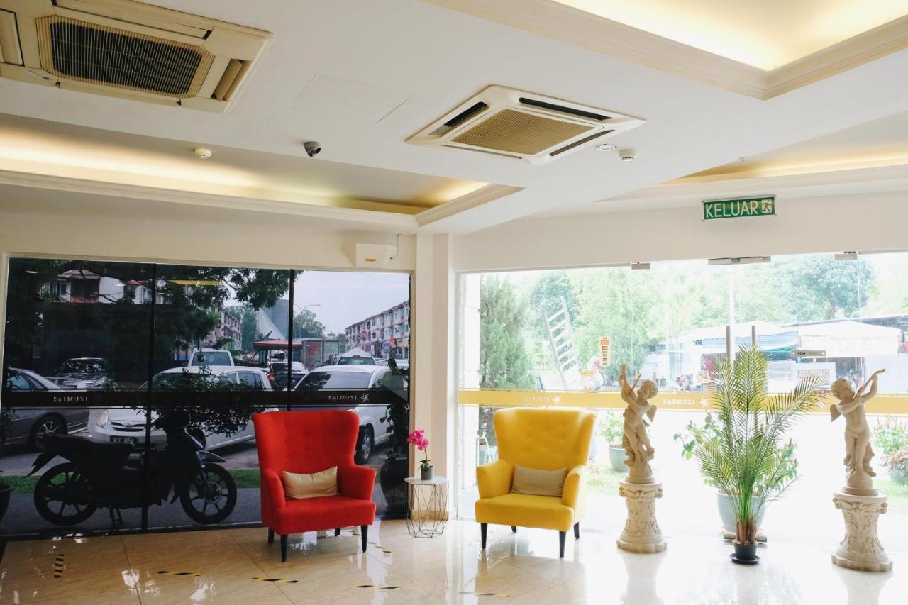 Era Plus Hotel Seri Kembangan Kültér fotó