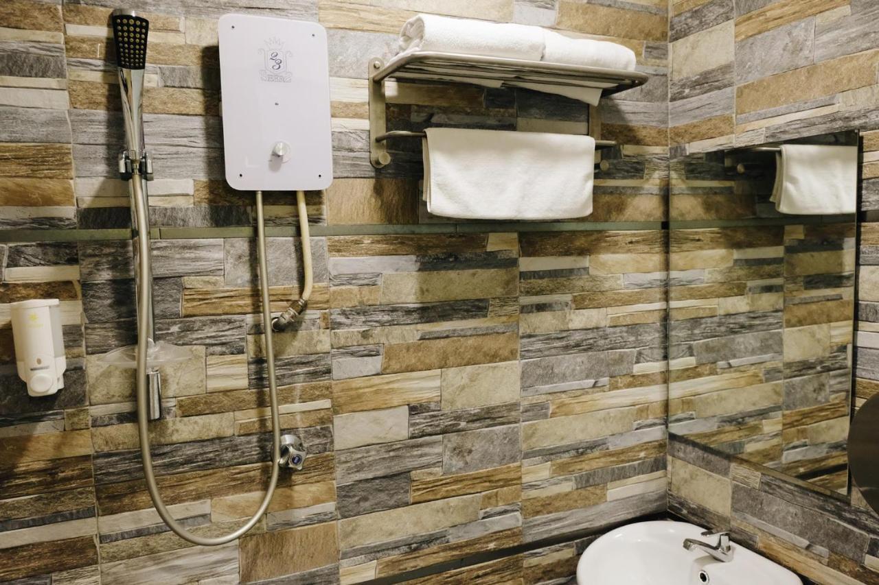 Era Plus Hotel Seri Kembangan Kültér fotó