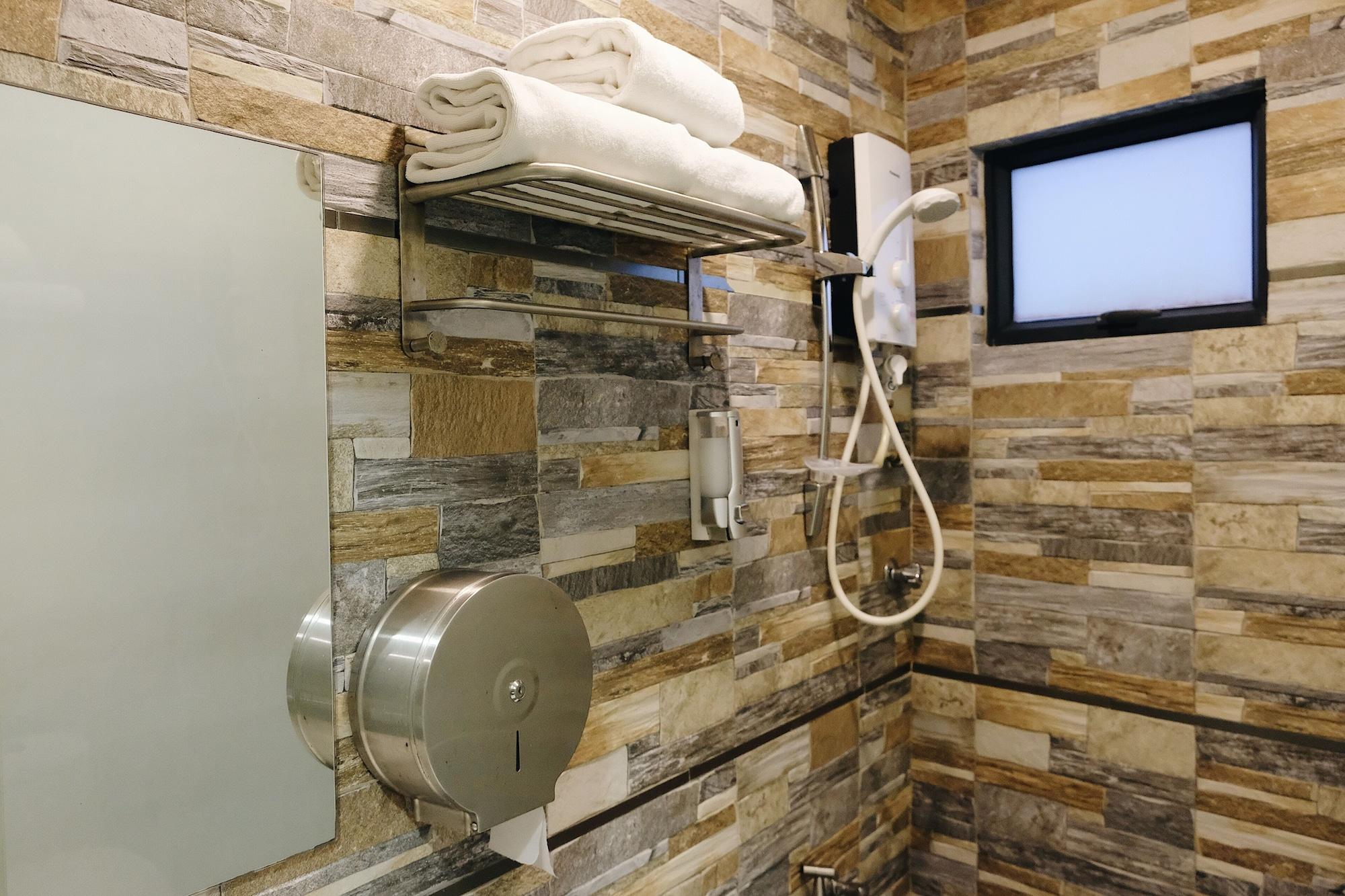 Era Plus Hotel Seri Kembangan Kültér fotó